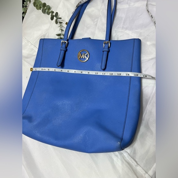 Michael Kors Saffiano Blue Jet Set Large Travel Tote - Picture 12 of 12